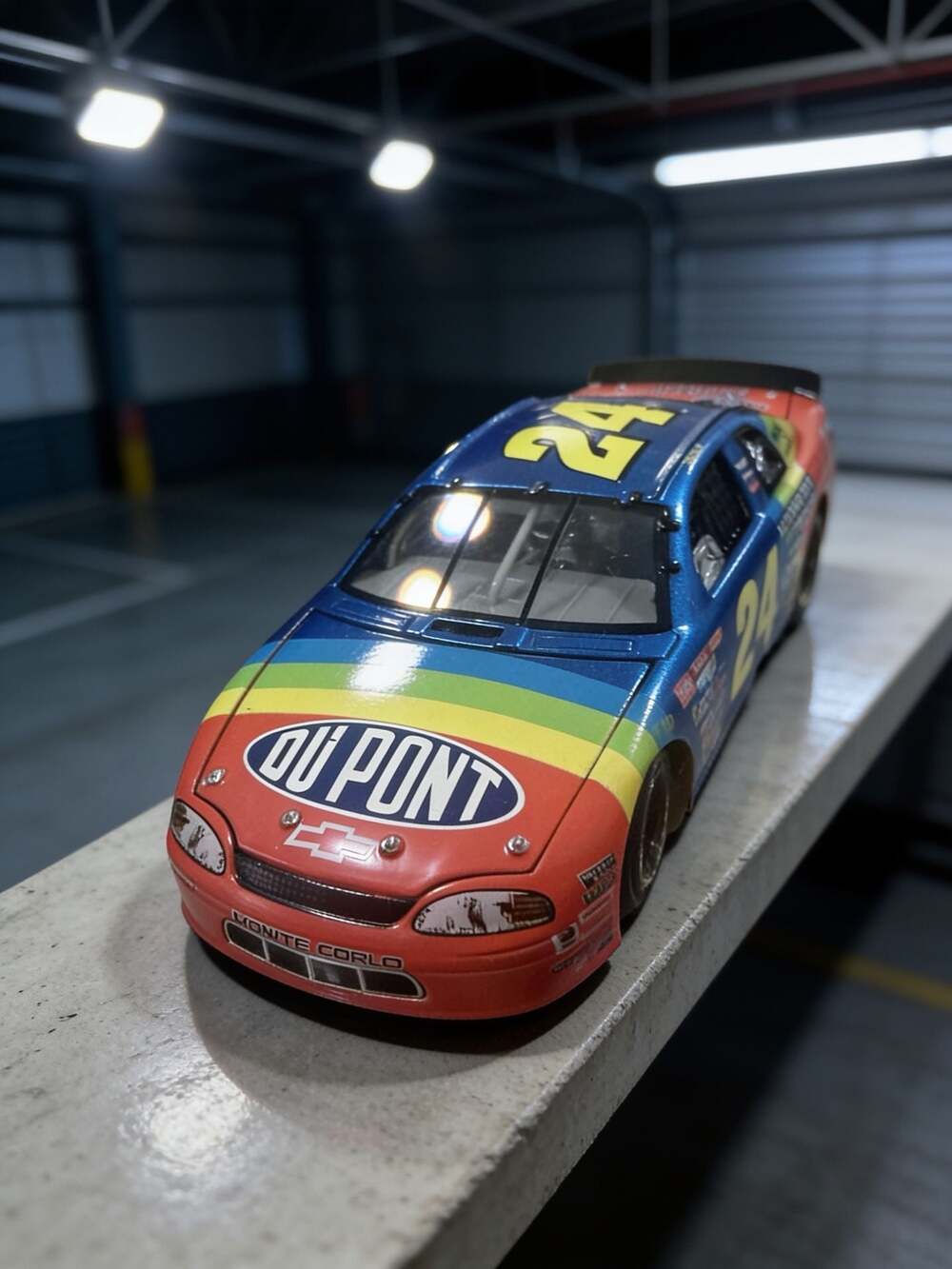 Action Racing Platinum Series Jeff Gordon #24 DuPont Chevrolet Monte Carlo 1:24